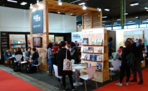 L'estand de l'Associació a la Fira del Llibre de Bolonya del 2016
